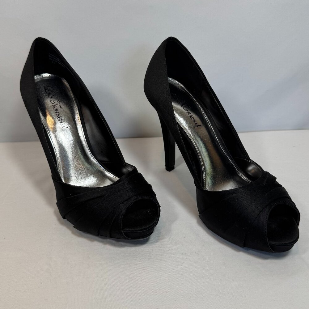 GORGEOUS → Black Satin Pee-toe Heels – LIKE NEW
